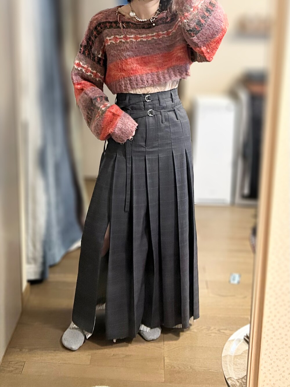 「ニット、クロップドトップス、チェックスカート、プリーツスカート、ピンク、マキシスカート、ピンクニット」｜「PERVERZEのBlend Border Top and Scarf / Pink（ニット/セーター、ピンク系）」を使った、ゆさん（レディース・165cm）の冬コーディネートの1枚目の写真