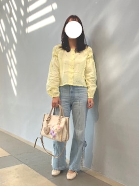 「flower（フラワー）のアイテム（トップス）」を使った、K Y O K Oさん（レディース・157cm）の春コーディネート