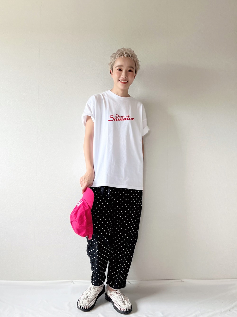 「カジュアルコーデ、ティーシャツ、pou dou dou、ドット柄、ベリーショート」｜「アトリエテトテトテのアイテム（Tシャツ/カットソー、ホワイト系）」を使った、2yuka2さん（レディース・162cm）の秋コーディネートの1枚目の写真
