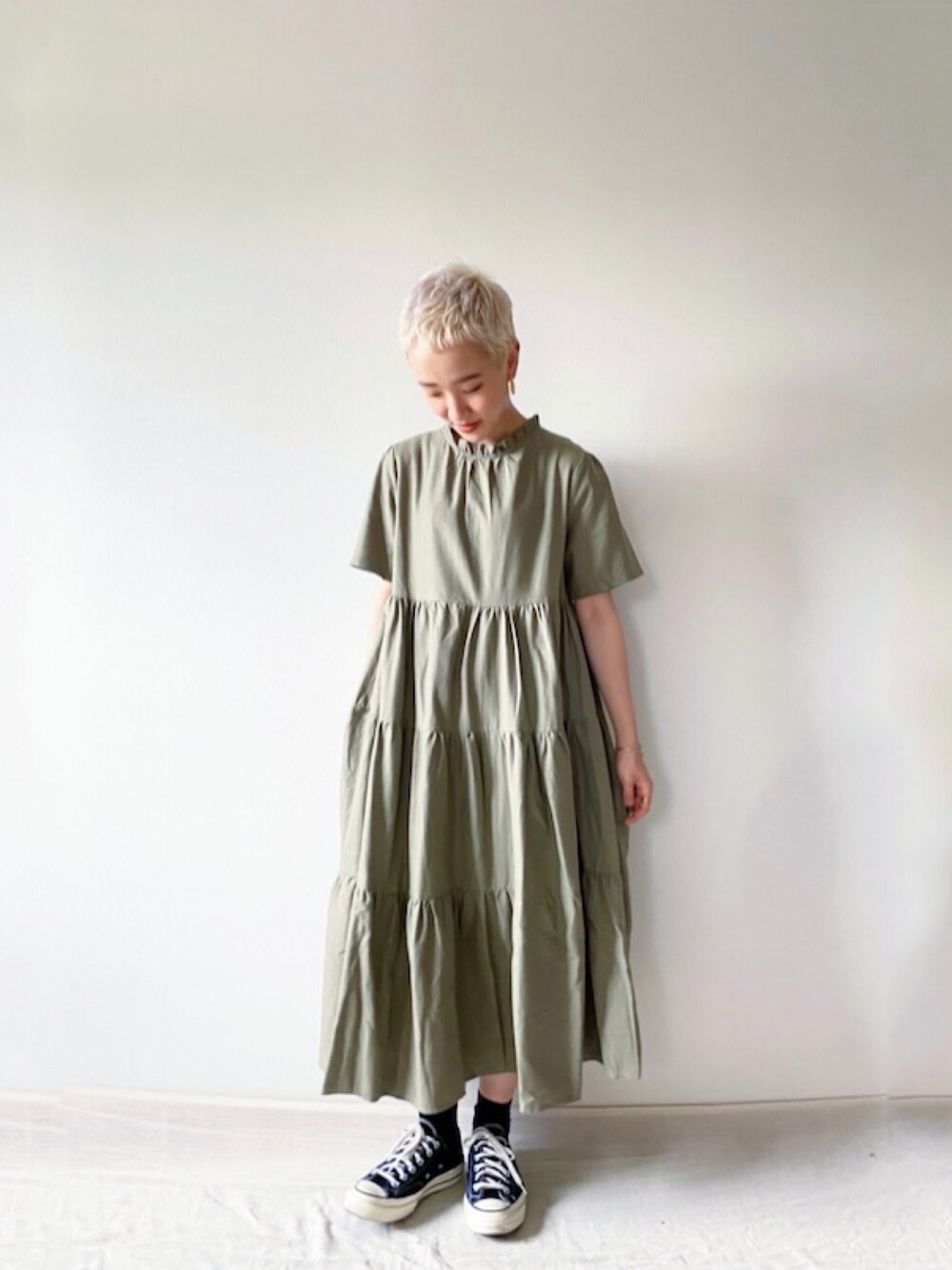 「fillil、ワンピース、ナチュラルコーデ、ベリーショート、ハイトーンカラー、converse、チャックテイラー」｜「Fillilのアイテム（ワンピース/ドレス、グリーン系）」を使った、2yuka2さん（レディース・162cm）の夏コーディネートの1枚目の写真