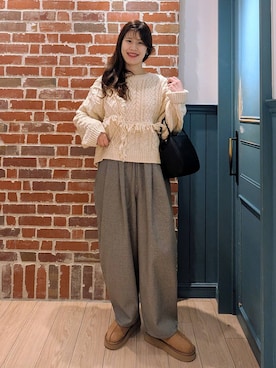 「アイテム（ポロシャツ）」を使った、あやかさん（レディース・163cm）の秋コーディネート