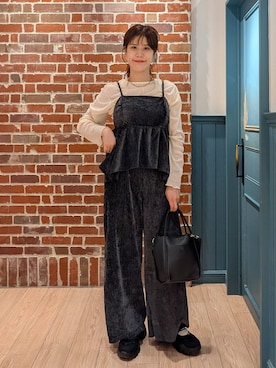 「アイテム（オールインワン・サロペット）」を使った、あやかさん（レディース・163cm・30代）の秋コーディネート