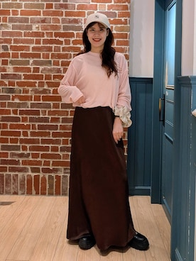 「アイテム（シュシュ）」を使った、あやかさん（レディース・163cm）の秋コーディネート