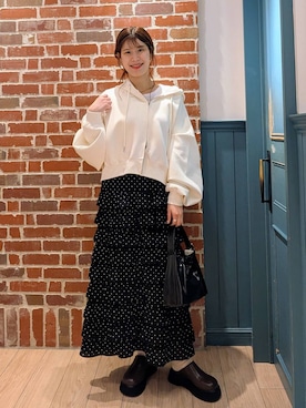 「アイテム（サンダル）」を使った、あやかさん（レディース・163cm・30代）の秋コーディネート