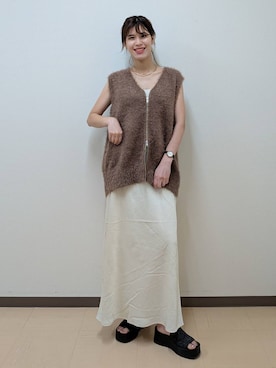 「アイテム（ベスト）」を使った、あやかさん（レディース・163cm・30代）の夏コーディネート
