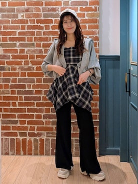 「アイテム（パーカー）」を使った、あやかさん（レディース・163cm・30代）の秋コーディネート