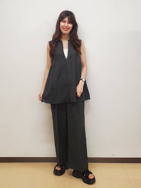 「アイテム（ベスト）」を使った、あやかさん（レディース・163cm・30代）の夏コーディネート