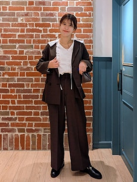 「アイテム（テーラードジャケット）」を使った、あやかさん（レディース・163cm・30代）の秋コーディネート