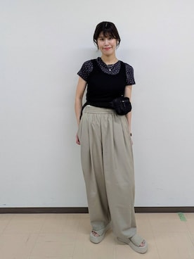 「LOWRYS FARM（ローリーズファーム）のＢＡＳＩＣシアータンク 1042099（タンクトップ、ブラック系）」を使った、あやかさん（レディース・163cm）の夏コーディネート