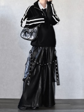 「アイテム（スニーカー）」を使った、Ryoooさん（メンズ・178cm）の冬コーディネート