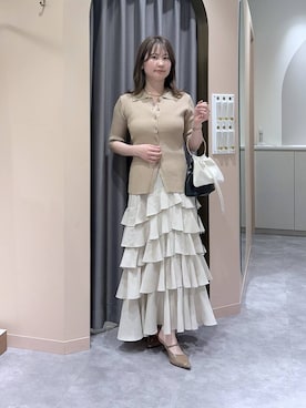 「mysty woman（ミスティウーマン）のエナメルストラップミュール 647876（サンダル、ブラウン系）」を使った、エリンギさん（レディース・153cm）の春コーディネート