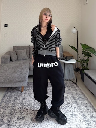 「DTYYPE（ドタイプ）のエンボス2WAYショルダーバッグ（ショルダーバッグ）」を使った、Hinechiさん（レディース・160cm）の夏コーディネート
