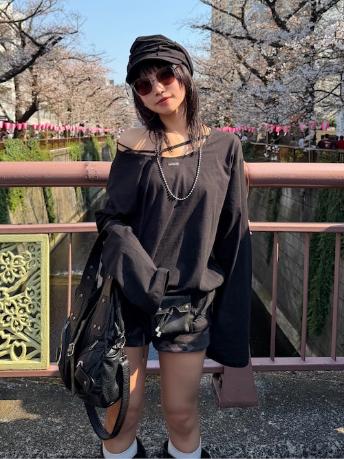 「me+em select（ミームセレクト）の【 ２color 】ヴィンテージカモフラタイトショートパンツ ／ Vintage camouflage tight short pants（その他パンツ）」を使った、Hinechiさん（レディース・160cm）の春コーディネート