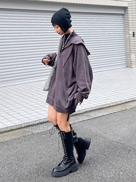 「PAGEBOY（ページボーイ）のニットビーニー（ニットキャップ/ビーニー）」を使った、Hinechiさん（レディース・158cm）の秋コーディネート