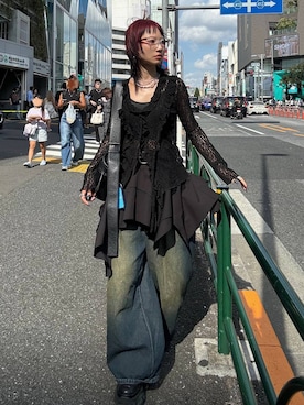 「アイテム（デニムパンツ）」を使った、Hinechiさん（レディース・160cm）の秋コーディネート