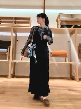 「アイテム（バンダナ/スカーフ）」を使った、ｶﾅｺさん（レディース・162cm）の秋コーディネート