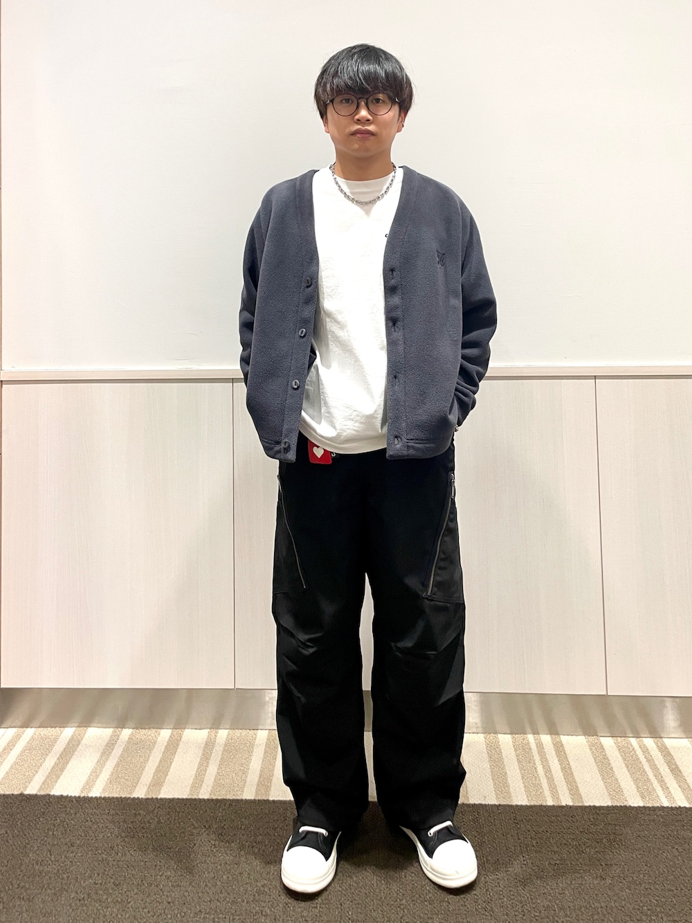 Needlesのカーディガン/ボレロ（グレー系）を使った人気ファッション