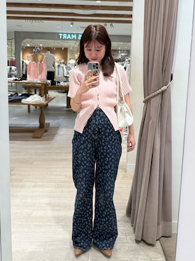 「mystic（ミスティック）の【着回し抜群/SETアイテム】フラワーデニムSETUP（セットアップ、ブルー系）」を使った、hiyoriさん（レディース・156cm）の春コーディネート