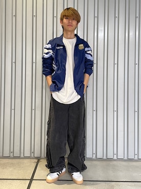 「アイテム（ナイロンジャケット、パープル系）」を使った、SIさん（メンズ・175cm）の冬コーディネート