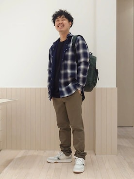 「LACOSTE（ラコステ）のアイテム（チノパンツ）」を使った、Yosshiiiさん（メンズ・174cm）の春コーディネート