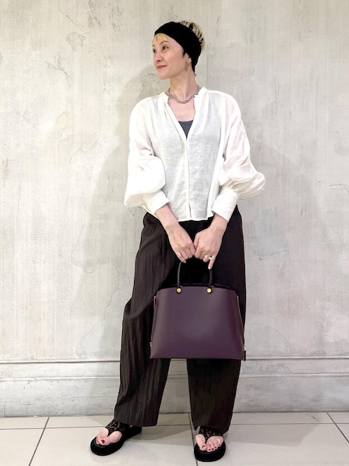 E'POR】Y BAG Medium【軽量】【25AW】（ショルダーバッグ）｜E