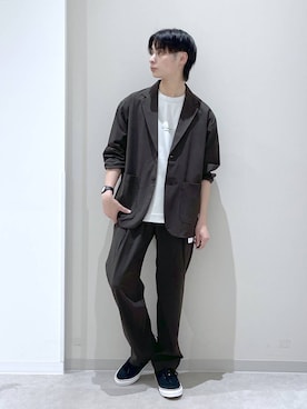「GLOBAL WORK（グローバルワーク）のリッチクリーンTシャツ/半袖プリント/636394（Tシャツ/カットソー、ベージュ系）」を使った、タクミさん（メンズ）の春コーディネート