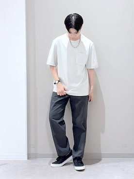 「GLOBAL WORK（グローバルワーク）のリッチクリーンTシャツ/半袖/636393（Tシャツ/カットソー、ベージュ系）」を使った、タクミさん（メンズ）の夏コーディネート