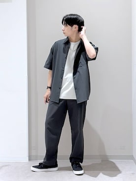 「GLOBAL WORK（グローバルワーク）のリッチクリーンTシャツ/半袖/636393（Tシャツ/カットソー、ベージュ系）」を使った、タクミさん（メンズ）の夏コーディネート