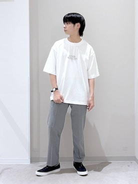 「GLOBAL WORK（グローバルワーク）のアーバンスラックスAIR/632888（スラックス、グレー系）」を使った、タクミさん（メンズ）の夏コーディネート