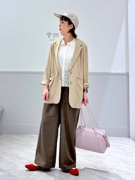 「GLOBAL WORK（グローバルワーク）のスペ軽チャーム付きボストン/495720（ボストンバッグ、パープル系）」を使った、nakamu29さん（レディース）の春コーディネート