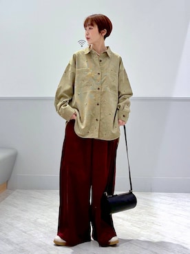 「GLOBAL WORK（グローバルワーク）のシリンダーバッグ/1049528（クラッチバッグ、ブラック系）」を使った、nakamu29さん（レディース）の秋コーディネート