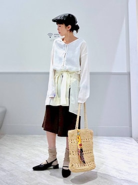 「GLOBAL WORK（グローバルワーク）の手編みペーパーBAG/651445（トートバッグ、ベージュ系）」を使った、nakamu29さん（レディース）の夏コーディネート