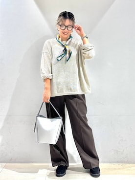 「アイテム（財布/小物、グレー系）」を使った、たかなさん（レディース・162cm）の秋コーディネート