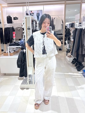 「GLOBAL WORK（グローバルワーク）のmeets India/刺繍レースベスト/601191（ベスト、ホワイト系）」を使った、たかなさん（レディース・162cm）の春コーディネート