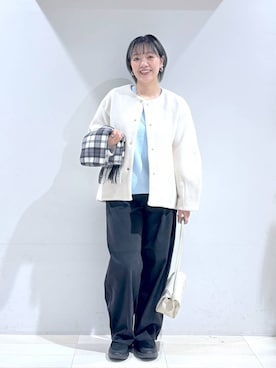 「アイテム（ノーカラーコート、ベージュ系）」を使った、たかなさん（レディース・162cm）の秋コーディネート