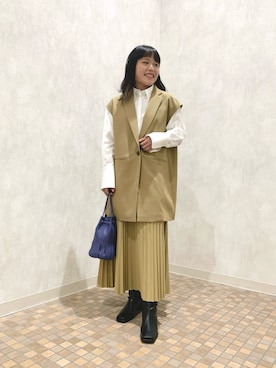 「URBAN RESEARCH（アーバンリサーチ）のウール調合繊テーラードジレ（その他アウター）」を使った、maho.さん（レディース・156cm）の秋コーディネート