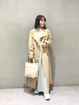 「アーバンリサーチ」｜「アイテム（トレンチコート）」を使った、maho.さん（レディース・156cm）の春コーディネート