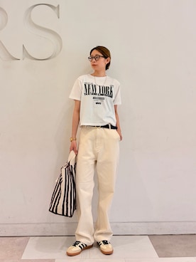「URBAN RESEARCH DOORS（アーバンリサーチドアーズ）のGOOD ROCK SPEED　NYC BIGTSHIRTS（Tシャツ/カットソー、ホワイト系）」を使った、おおしまゆなさん（レディース・162cm）の春コーディネート