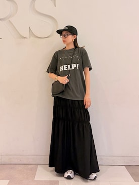 「URBAN RESEARCH DOORS（アーバンリサーチドアーズ）の『別注』GOOD ROCK SPEED×DOORS　BEATLES HELP（Tシャツ/カットソー、ブラック系）」を使った、おおしまゆなさん（レディース・162cm）の春コーディネート
