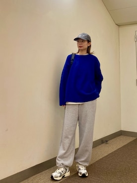 「アイテム（スニーカー、シルバー系）」を使った、おおしまゆなさん（レディース・162cm）の冬コーディネート