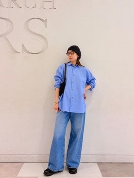 「かぐれ（カグレ）のハイツイストコットンレギュラーシャツ（シャツ/ブラウス、ブルー系）」を使った、おおしまゆなさん（レディース・162cm）の春コーディネート