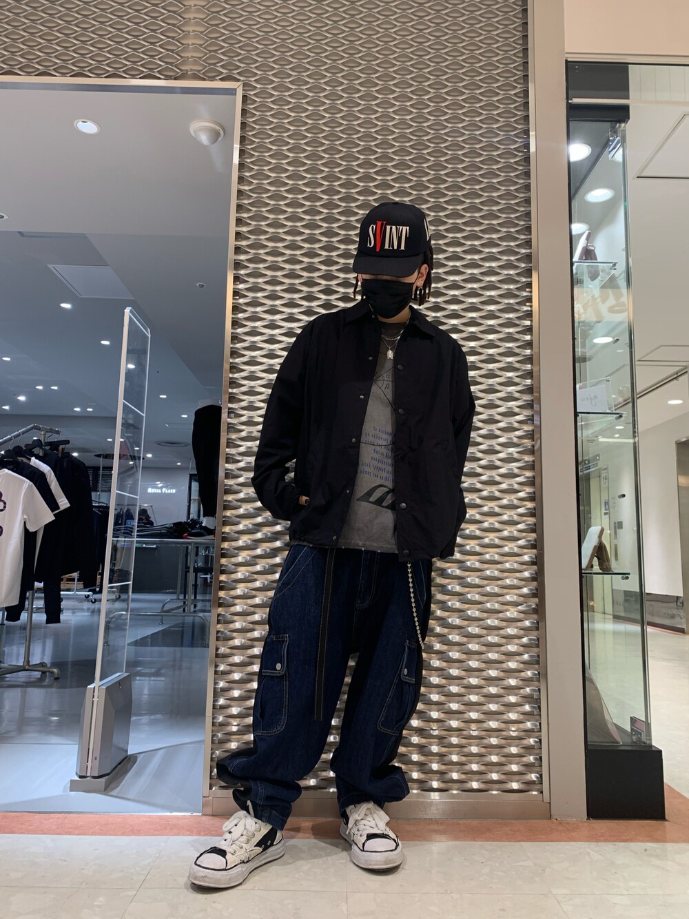 「ROYAL FLASH、ロイヤルフラッシュ、名古屋、parco、ANTHEM、アンセム、カットソー、44labelgroup、ブルゾン、bodysong.、デニム、saint michael、キャップ」｜「ROYAL FLASHのアイテム（Tシャツ/カットソー、グレー系）」を使った、ryusei617さん（メンズ・172cm）の春コーディネートの1枚目の写真
