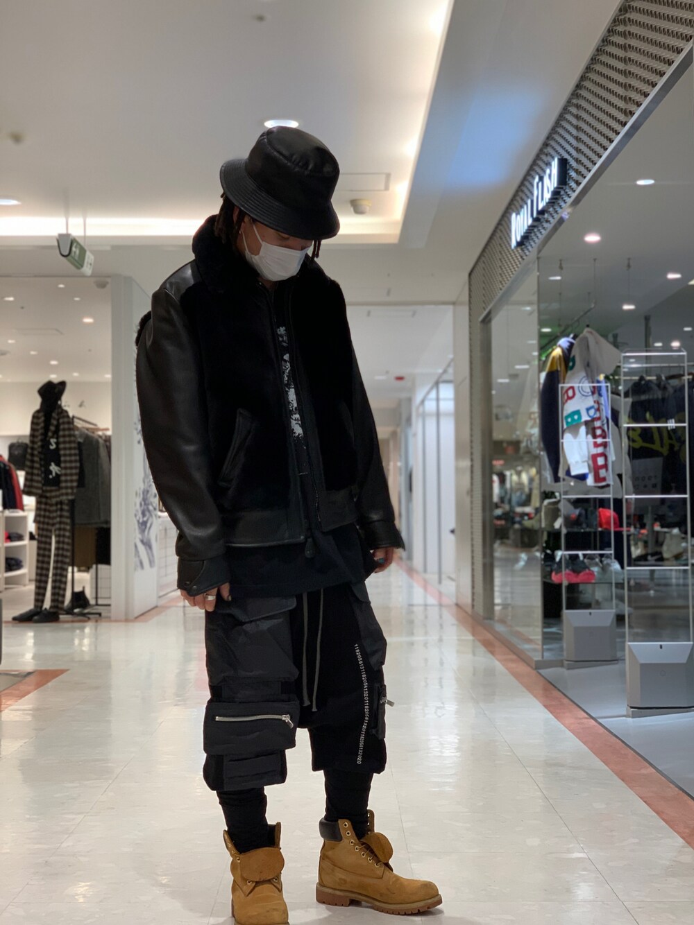 「ROYAL FLASH、ロイヤルフラッシュ、名古屋、parco、モード、mastermind JAPAN、shott、コラボ、a.f artefact、カットソー、サルエルショーツ」｜「mastermind JAPANのアイテム（ジャケット/アウター、ブラック系）」を使った、ryusei617さん（メンズ・172cm）の冬コーディネートの1枚目の写真