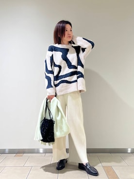 「冬の差し色コーデ」｜タカハシカナエさん（レディース・170cm）の冬コーディネート