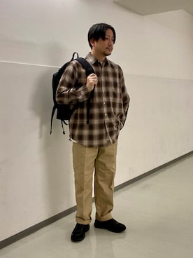 「URBAN RESEARCH（アーバンリサーチ）のアイテム（バックパック/リュック）」を使った、KOICHI TANAKAさん（メンズ・170cm）の夏コーディネート