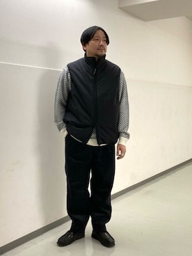 「アイテム（ダウンベスト）」を使った、KOICHI TANAKAさん（メンズ・170cm）の秋コーディネート