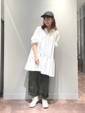 「シアタープロダクツ(THEATRE PRODUCTS)」｜「アイテム（帽子）」を使った、さちほさん（レディース・157cm）の夏コーディネート
