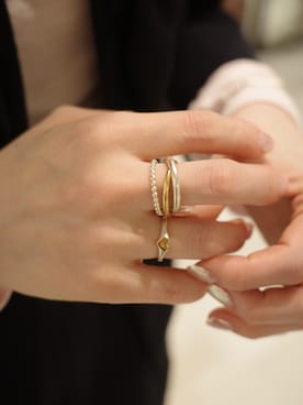 「TEN.（テン）のアイテム（リング）」を使った、horigamiakaneさん（レディース・156cm）の春コーディネート