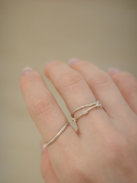 「TEN.（テン）のアイテム（リング）」を使った、horigamiakaneさん（レディース・156cm）の春コーディネート