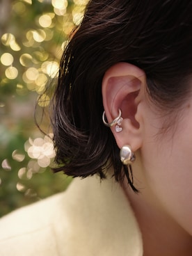 「アイテム（イヤーカフ）」を使った、horigamiakaneさん（レディース・156cm）の冬コーディネート